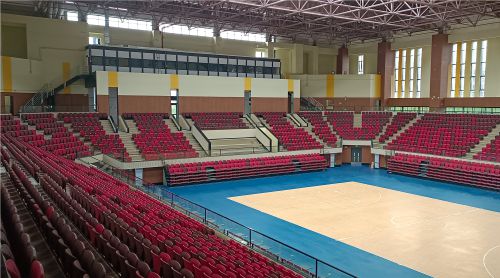 專業(yè)看臺座椅如何制造？四大核心步驟揭秘